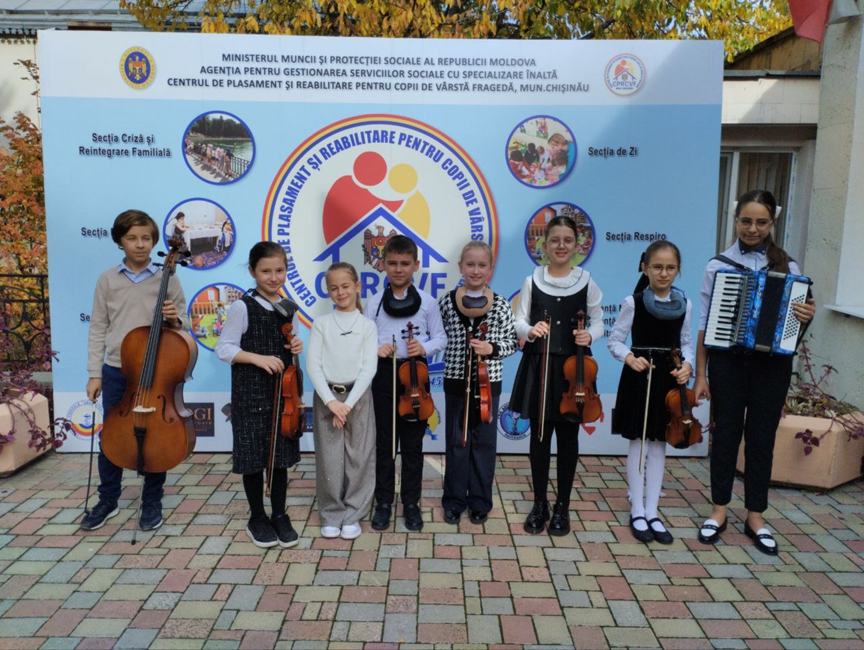 Copiii de la școala de muzică Maria Bieșu cu un program muzical